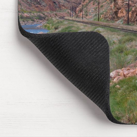 Train in a Gorge Mousepad Muismat (Hoek)
