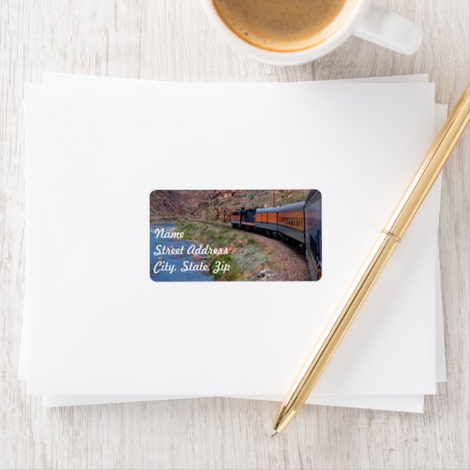 Train in Canyon Achtergrondadressticker Etiket (Insitu)