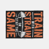 Train met spanning - Fitness Motivatie Gym Muscle Fleece Deken (Voorkant (Horizontaal))