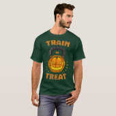Train of trakteer pompoen kettlebell halloween t-shirt (Voorkant volledig)