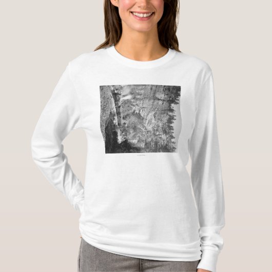 Train Passen door Elk Canyon nabij T-shirt (Voorkant)