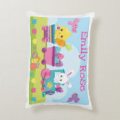 Train voor konijn, kuiken en chocolade-eieren accent kussen (Achterkant (Verticaal))