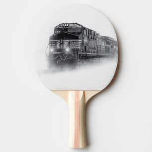 Trainingen voor zwarte en witte trein tafeltennisbatje
