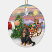 Traktatie voor een zwarte en Tan Cavalier King Cha Keramisch Ornament (Links)