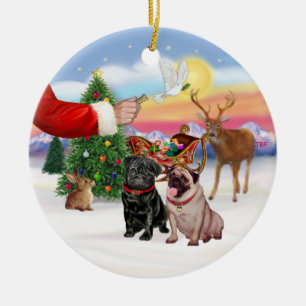Traktatie voor twee mopshonden (fawn + zwart) keramisch ornament