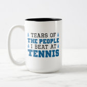 tranen van de mensen die ik in Tennis sla Tweekleurige Koffiemok (Links)