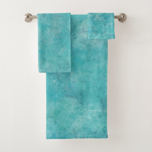 Tranquil Aqua Blue Waterverf Bad Handdoek (Insitu)