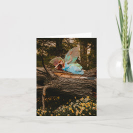 Tranquil Fairy in een Daffodil veld - gevouwen Kaa Kaart