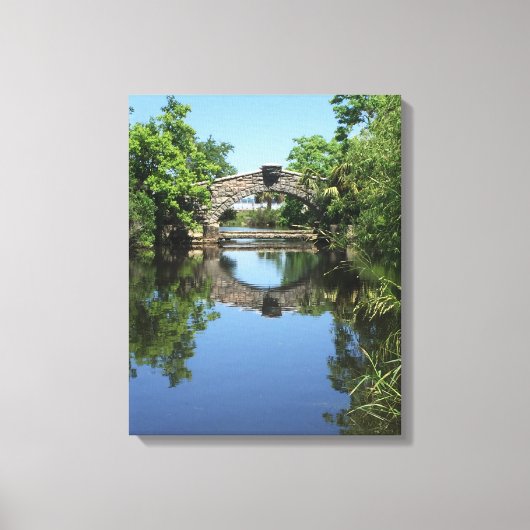 Tranquil Reflection Bridge New Orleans Yacht Club Canvas Afdruk (Voorkant)