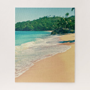 Tranquil Tropical Island Beach Legpuzzel