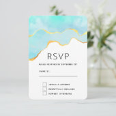 Tranquil Tropisch Groen met Gold Border Wedding RSVP Kaartje (Staand voorkant)