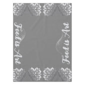 Tranquil zilver & grijs monogram | tafelkleed (Voorkant)