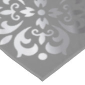 Tranquil zilver & grijs monogram | tafelkleed (Gekanteld)