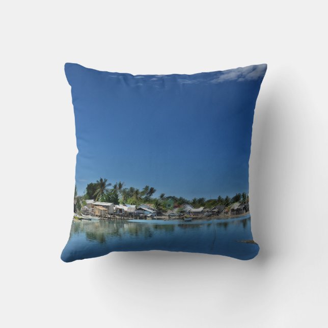 Tranquility in a fishing village on Mindoro Island Kussen (Achterkant)