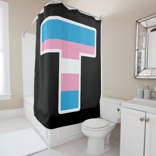 Trans Pride Capital T Douchegordijn (In situ)