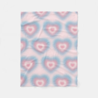 Trans vlag kleuren op een wazig hart fleece deken
