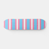 trans vlag patroon op skateboard (Horizontaal)