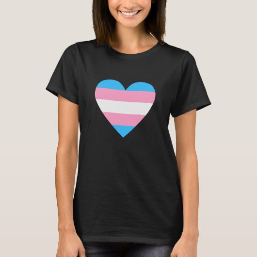 Transgender Flag Heart T-shirt (Voorkant)