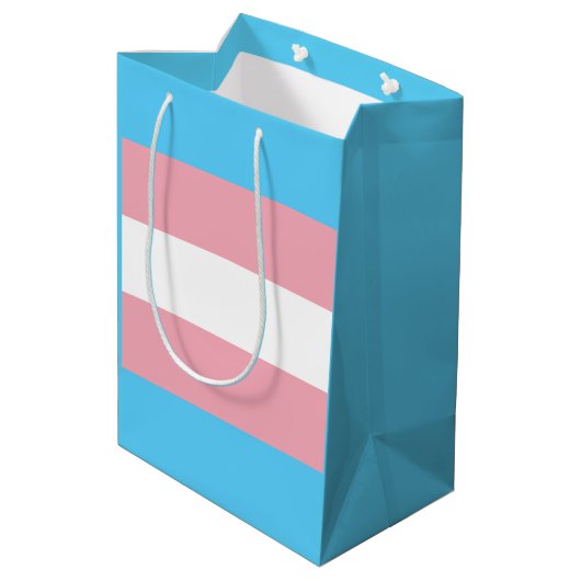 Transgender pride vlag medium cadeauzakje (Achterkant Gekanteld)