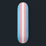 Transgender Pride vlag Persoonlijk Skateboard<br><div class="desc">Dit ontwerp omvat de Transgender Pride Flag, die bedoeld is om transseksuele gemeenschappen, organisaties en individuen over de hele wereld te vertegenwoordigen. Het is ontworpen door Monica Helms, een transgenderactivist, auteur en veteraan van de Amerikaanse marine. Ze beschrijft de vlag als volgt: "De strepen boven en onder zijn lichtblauw, de...</div>