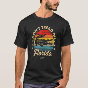 Trap niet op Florida gouverneur Ron DeSantis 2022 T-shirt
