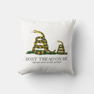 Trap niet op mij of mijn zoon Gadsden-vlag-meme Kussen