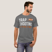 Trap Shooting - als het vliegt, wordt het overlede T-shirt (Voorkant volledig)