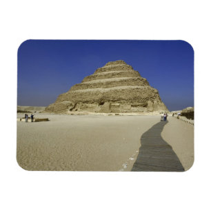 Trappiramide in Saqqara, een van de vroegste Magneet