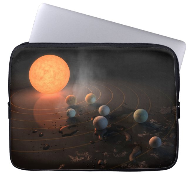 Trappist-1's zeven planeten in een baan rond de st laptop sleeve (Voorkant)