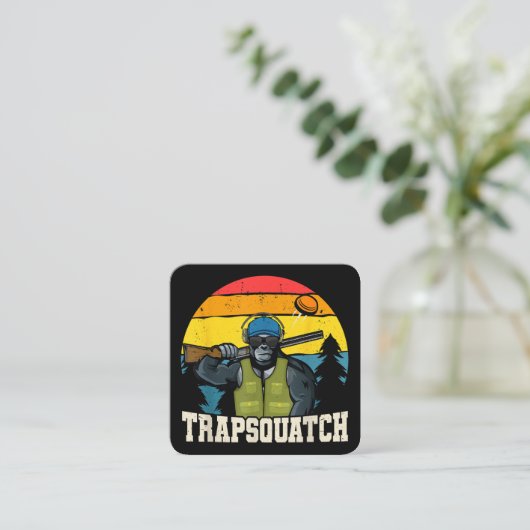 Trapsquatch Bigfoot Funny Clay Trap Schieten Manne Vierkante Visitekaartje (Staand voorkant)
