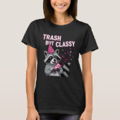 Trash But Classy – Party Raccoon Holiday Edition T-shirt (Voorkant)