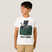 Trash Panda shirt that says RACCOON (Voorkant volledig)