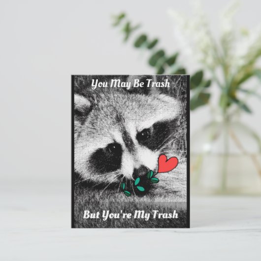 Trash Panda V-Day Card Feestdagenkaart (Staand voorkant)