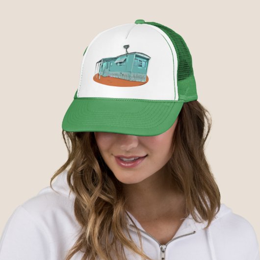 Trash Trucker Hat Pet (In situ)