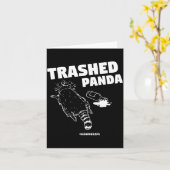 Trashed Panda Drunken Raccoon Funny Meme  Kaart (Gele Bloem)