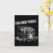 Trashed Panda Funny Drunk Racoon Cool Animals Grap Kaart (Gele Bloem)