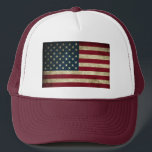 Traucker Hat/Amerikaanse vlag Trucker Pet<br><div class="desc">Wil je je team vrolijken, je merk promoten of gewoon de zon uit je ogen houden? Onze aangepaste petten zijn de perfecte manier om aan al deze behoeften en nog veel meer te voldoen. Pas de voorzijde aan met een logo, ontwerp of tekst en creëer een essentieel accessoire dat u...</div>