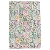 Travel Stamps Patroon Medium Cadeauzakje (Achterkant)