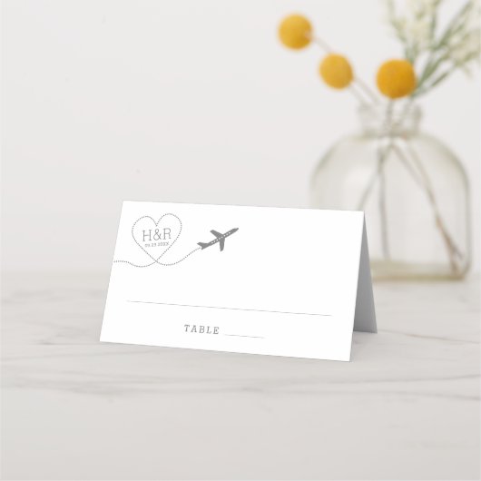 Travel Theme Airplane Heart Monogram Plaatskaartje (Voorkant)