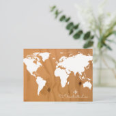 travel . white world map on wood briefkaart (Staand voorkant)