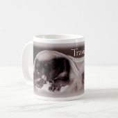 Travis Koffiemok (Voorkant links)