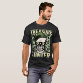 Treasure Hunter Metaaldetector Graffiti Detectoris T-shirt (Voorkant volledig)