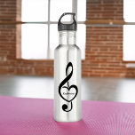 Treble Clef Heart Music Note Persoonlijk Waterfles<br><div class="desc">Dit muziekontwerp is de perfecte keuze voor een zanger,  muzikant,  band of iedereen die van muziek houdt.</div>