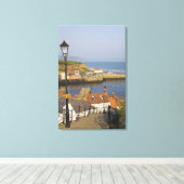 Treden naar de haven, Whitby, Noord Canvas Afdruk (Insitu (Houten vloer))