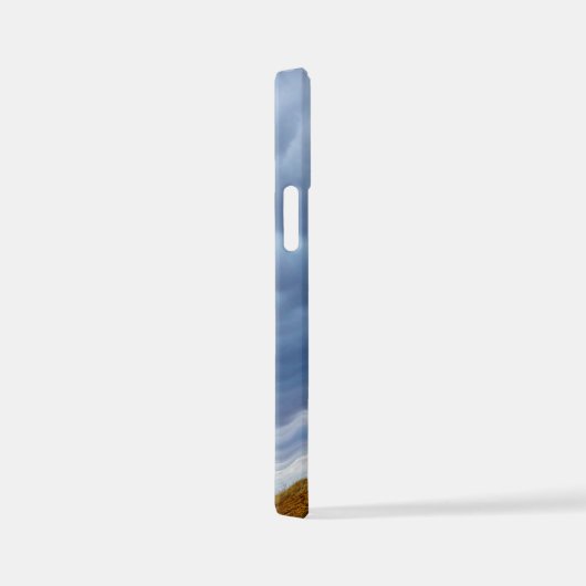 Tree in an empty field iPhone hoesje (Rechterkant)