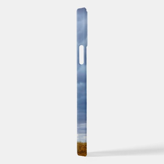 Tree in an empty field iPhone hoesje (Rechterkant)