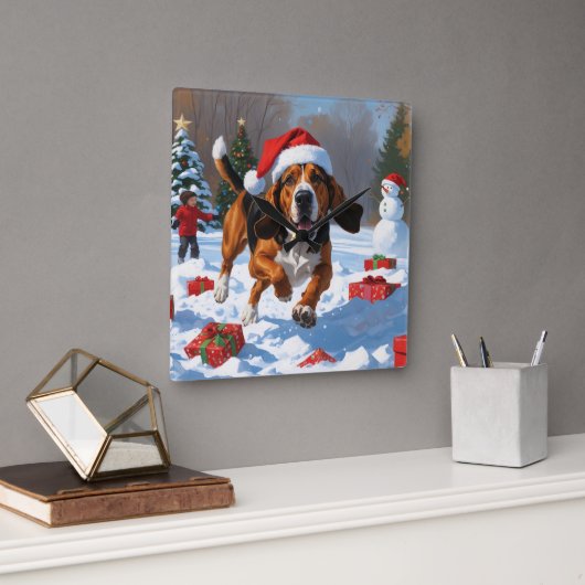 Treeing Walker Coonhound Sneeuw met Kerstmuts Vierkante Klok (Kantoor)