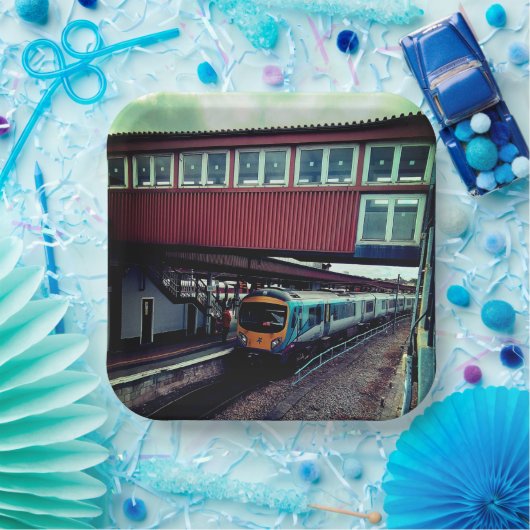 Trein onder de brug papieren bordje (Feest)