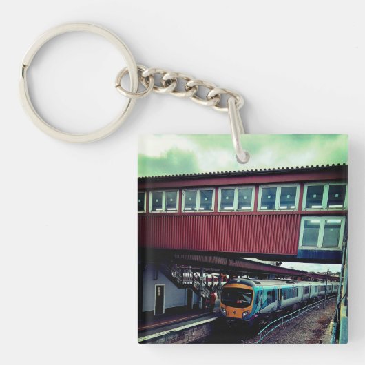 Trein onder de brug sleutelhanger (Voorkant)