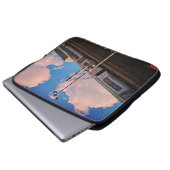 Trein, op het spoor laptop sleeve (Voorkant onderkant)